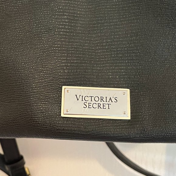 NWOT Victoria's Secret black drawstring faux leather backpack - Picture 3 of 8